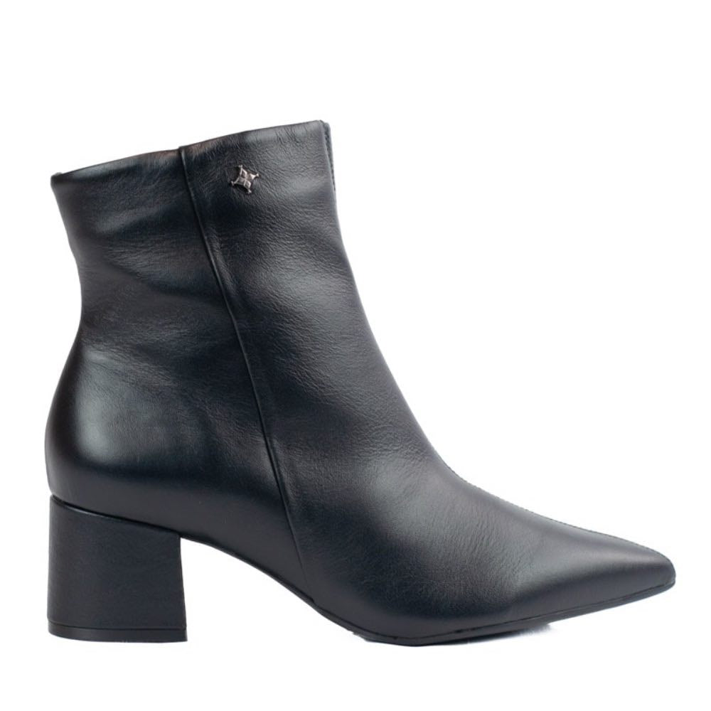 Bota Curta de Couro La Fenice Preto 105719