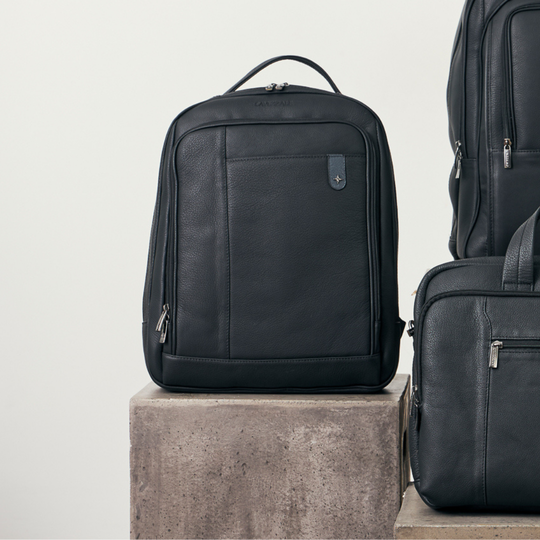 Mochila de Couro Búfalo La Fenice Preto/Marinho 105473
